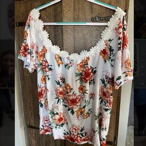 Women’s XXL dressy short-sleeve shirt